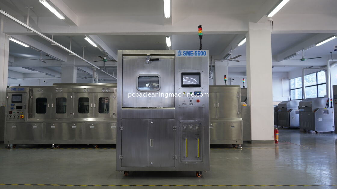 ช่วงแรงดันก๊าซ 0.4-0.6Mpa เครื่องทำความสะอาด PCB กระบวนการทำความสะอาด การทำความสะอาดช่วยให้มั่นใจในผลลัพธ์การทำความสะอาดสำหรับสายการประกอบอิเล็กทรอนิกส์