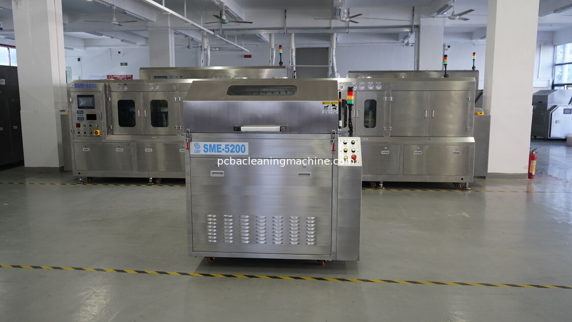 กําจัดคราบบน PBCA โดยใช้สารทําความสะอาดเคมี เครื่องทําความสะอาด PCB SME -5600T PCB ขนาด 330x250mm เป็นวิธีแก้ไขการทําความสะอาดสูงสุด
