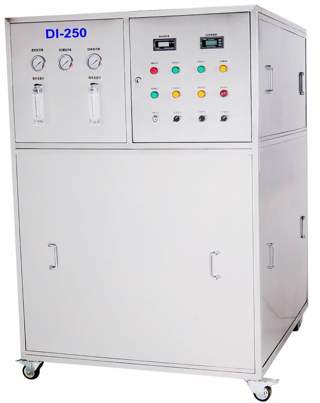 250 L/H เครื่องทำน้ำปราศจากไอออนโครงสแตนเลส ความจุถังเก็บน้ำ 160L เครื่องทำน้ำ DI