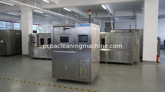 ช่วงแรงดันก๊าซ 0.4-0.6Mpa เครื่องทำความสะอาด PCB กระบวนการทำความสะอาด การทำความสะอาดช่วยให้มั่นใจในผลลัพธ์การทำความสะอาดสำหรับสายการประกอบอิเล็กทรอนิกส์
